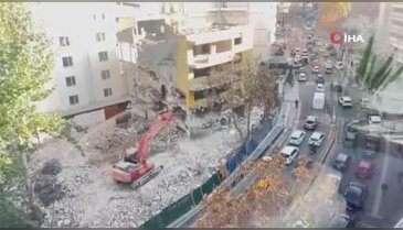Başkent'te 'kontrollü yıkım' kontrolden çıktı: O anlar kamerada