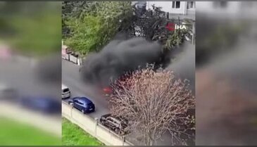 Park halindeki minibüs küle döndü: O anlar kamerada