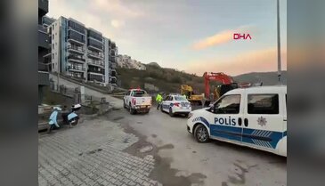 2- İnşaatta göçük! 70 kişi evlerinden tahliye edildi