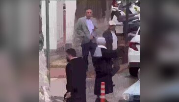 Yüzyıllar sonra Bursa'ya geliyorlar! Rahibeler ilçe sokaklarında...