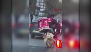 Yol verme tartışması korkunç bitti! Kurye feci şekilde darp edildi...