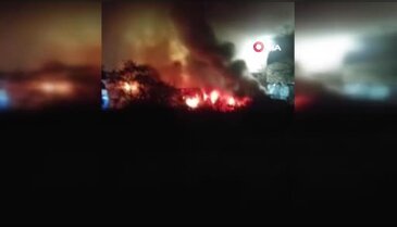 Bursa'da korkutan fabrika yangını! Ekiplerin müdahalesi sürüyor...