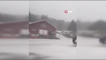 Uludağ beklenen kar yağışına kavuştu! Zirve beyaza büründü...