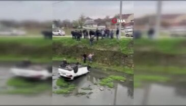 Bursa'da otomobil dere yatağına uçtu: 3 yaralı