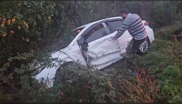 Bursa yolunda korkutan kaza! Aileler ölümden döndü...