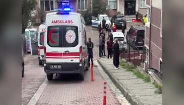 Otomobil binanın bahçesine düştü! 2 çocuk yaralı...