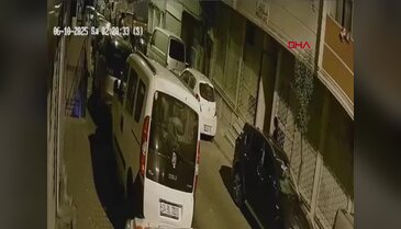 2- Adliyede tekmeli yumruklu velayet kavgası!