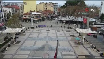 Balıkesir'de deprem anı kamerada