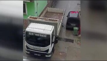 Bursa'da sokak arası dehşeti! Araç pert oldu...