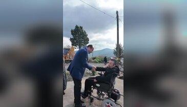 Bursa'da yıllardır evden çıkamayan Ali için umut taşları döşendi!