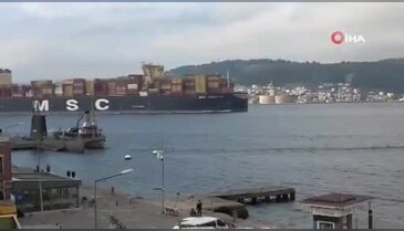 Boğaz trafiği dev gemi için durduruldu!