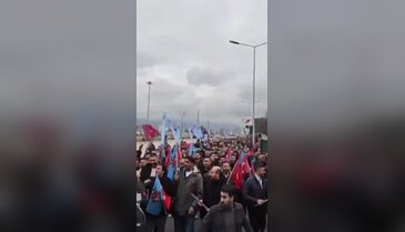 Bursa'da eylemlerin ardı arkası kesilmiyor! Fabrikaya böyle yürüdüler...