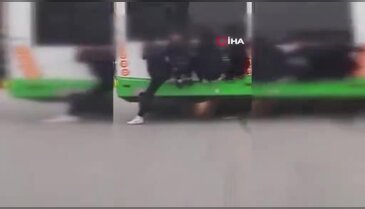 Bursa'da akıl almaz görüntü! Öğrenciler canlarını hiçe saydı...