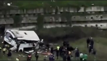 İşçi servisi şarampole yuvarlandı! Ölü ve yaralılar var...