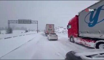 Kar yağışı o bölgemizi fena vurdu! İki ili birbirine bağlayan yol kapatıldı...