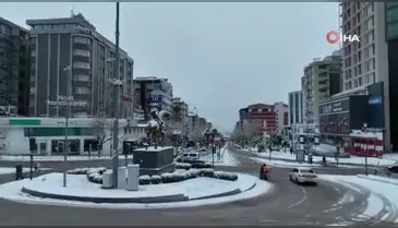 Bursa yeni yıla beyaz uyandı: Kent kartpostallık görüntülere büründü
