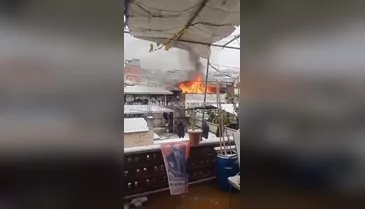 Bursa'da korkutan yangın! Patlamalar yaşanıyor...
