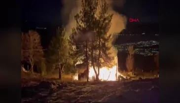 Bursa'da gece yarısı yangın: Ahşap ev kül oldu!
