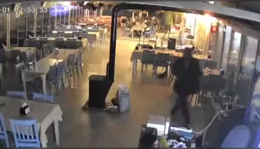 Alkollü ürün istedi, hayır yanıtını alınca tüfekle saldırdı! Ölü ve yaralı var...