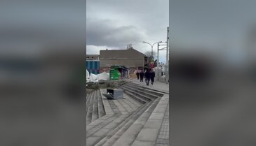 Bursa'da şiddetli lodos! Her yer birbirine karıştı