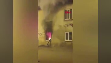 Bursa'da iki katlı evde yangın!