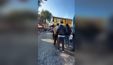 Bursa'nın meşhur meydanında şaşırtan yoğunluk! Kuyruk bitmedi...