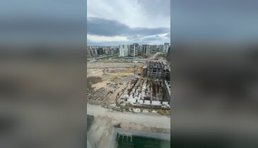 Bursa'da inşaat alanında korku dolu anlar: Vinç kontrolden çıktı!