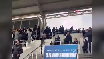 Amatör maçta tribünler karıştı! O anlar kamerada...