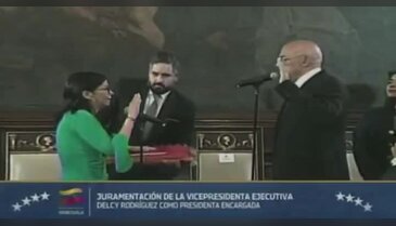 Venezuela'da zorunlu değişim! Geçici başkan yemin edip göreve başladı...