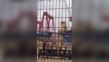 Fırtına dehşeti: Tersanede vinç devrildi!