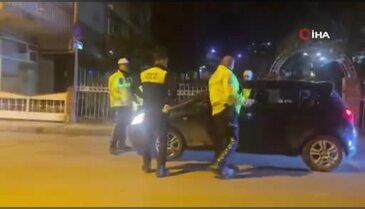 Bursa'da polisin zor anları: "Eşim gelmeden araçtan inmem" dedi...