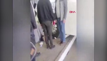 Yanlış vitese taktı, muavin ve yedek şoföre çarptı! Ölü ve yaralı var...