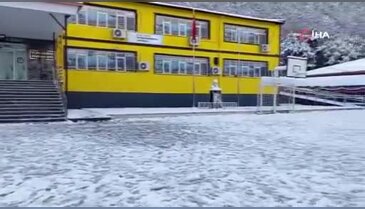 Bursa'da eğitime kar engeli!