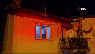 Bursa'da baca yangını mahalleliyi sokağa döktü! Ekiplerden hızlı müdahale...