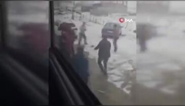 Karakoçan'da Muş-Bursa seferini yapan yolcu otobüsüne saldırı