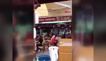 Bursa'da protokoldeki kravatlı simitçi
