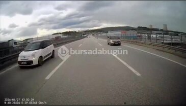 Bursa'da motosikletçinin korkunç kazası! Her anı kameraya yansıdı