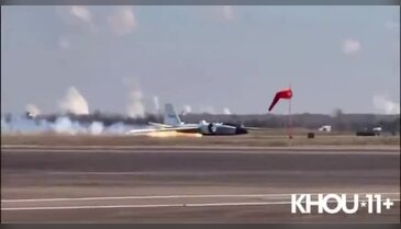NASA araştırma uçağı iniş esnasında alevler içinde kaldı! O anlar kamerada...