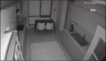 Bursa'da evi adeta başına yıkılıyordu! Korku dolu anlar kamerada...