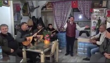 Ramazan Akden çayı türkülerle demliyor | Stresli olanların uğrak yeri...