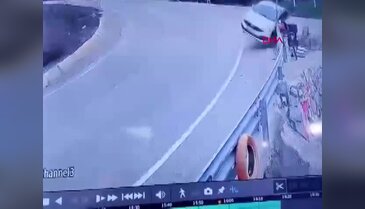 Bursa Uludağ yolunda korkutan kaza! Virajı alamayınca...
