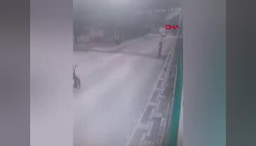 Bursa'da trafik kazası! Bisiklet sürücüsü havaya fırladı...