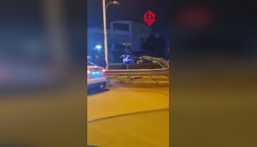Bursa'da kontrolden çıkan otomobil parka savruldu!