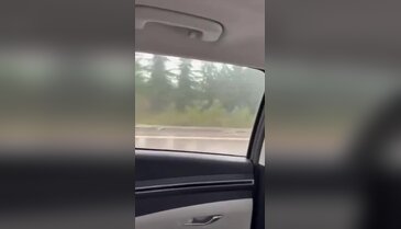 Bursa'da korkutan kaza! Dev tır yoldan çıktı...