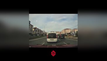 Bursa gençlerin yola savrulduğu kazanın görüntüleri ortaya çıktı