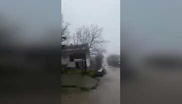 Bursa Kestel'de kar yağışı başladı...