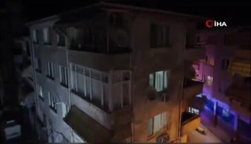 Bursa Gemlik'te gece saatlerinde tahliye! Sokak trafiğe kapatıldı...