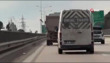 Bursa'da kuralsız sürücü tehlike saçtı! Hem yasak şerit hem aşırı hız...