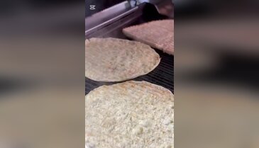 Bursa'da babadan kalan lezzet mirası! 200 gram sucuklu tostla meydan okuyor...