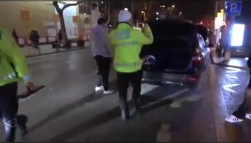 Yüksek sesli müzik sistemi olan araç sürücüsüne ceza yağdı
